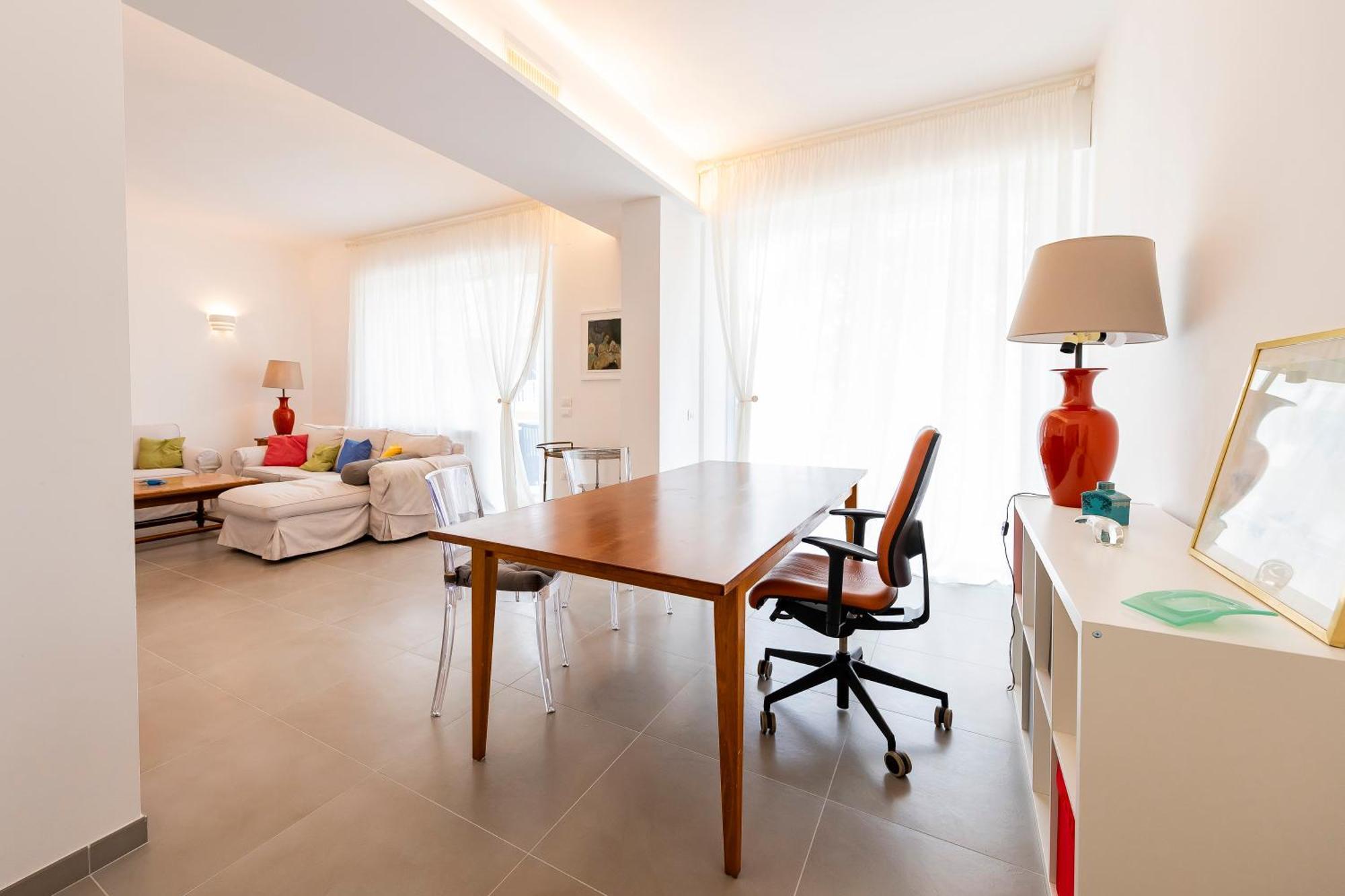 Casa Leda - Modern Near Seafront With Parking! Appartement