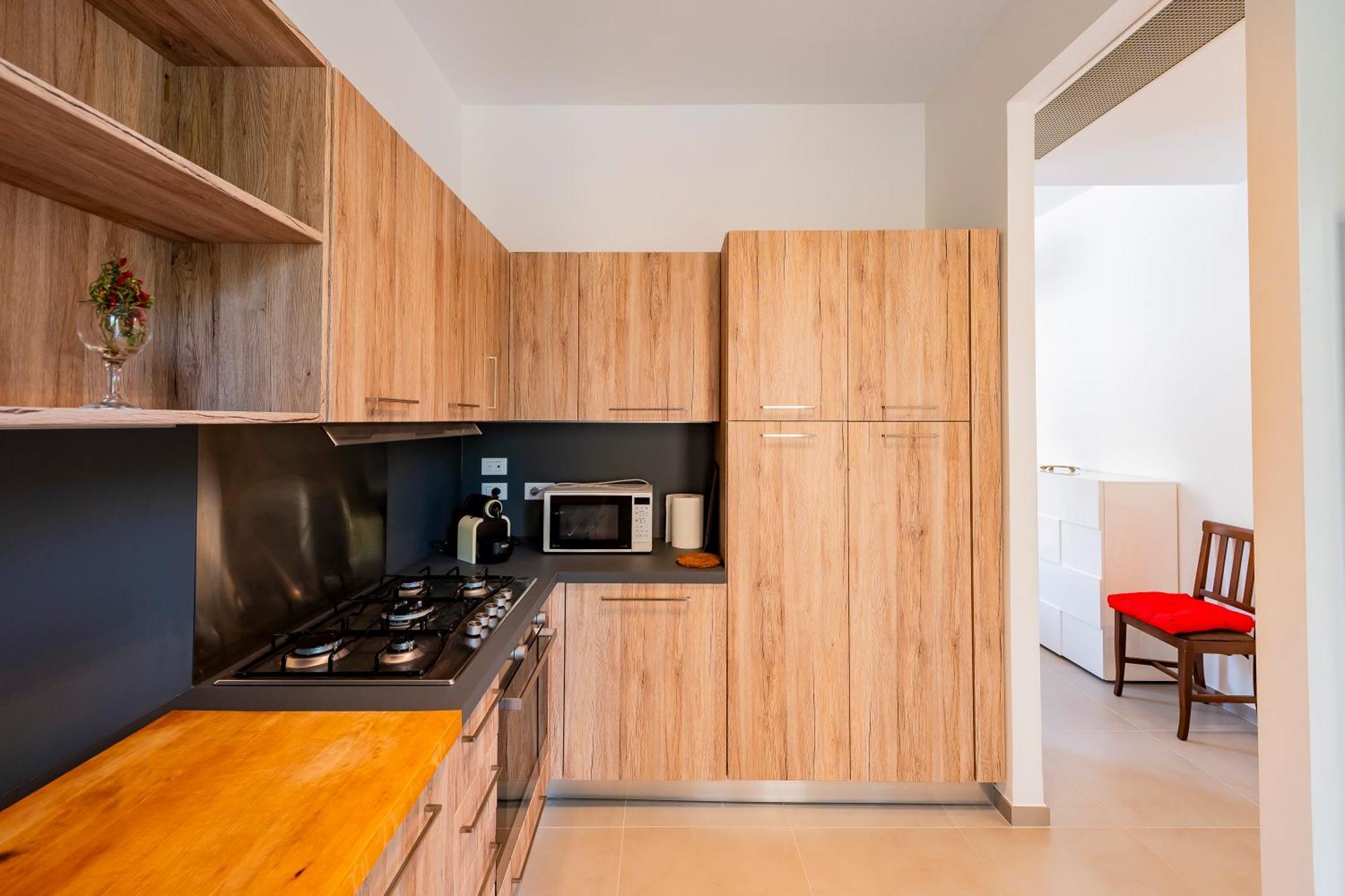 Casa Leda - Modern Near Seafront With Parking! * Pescara
