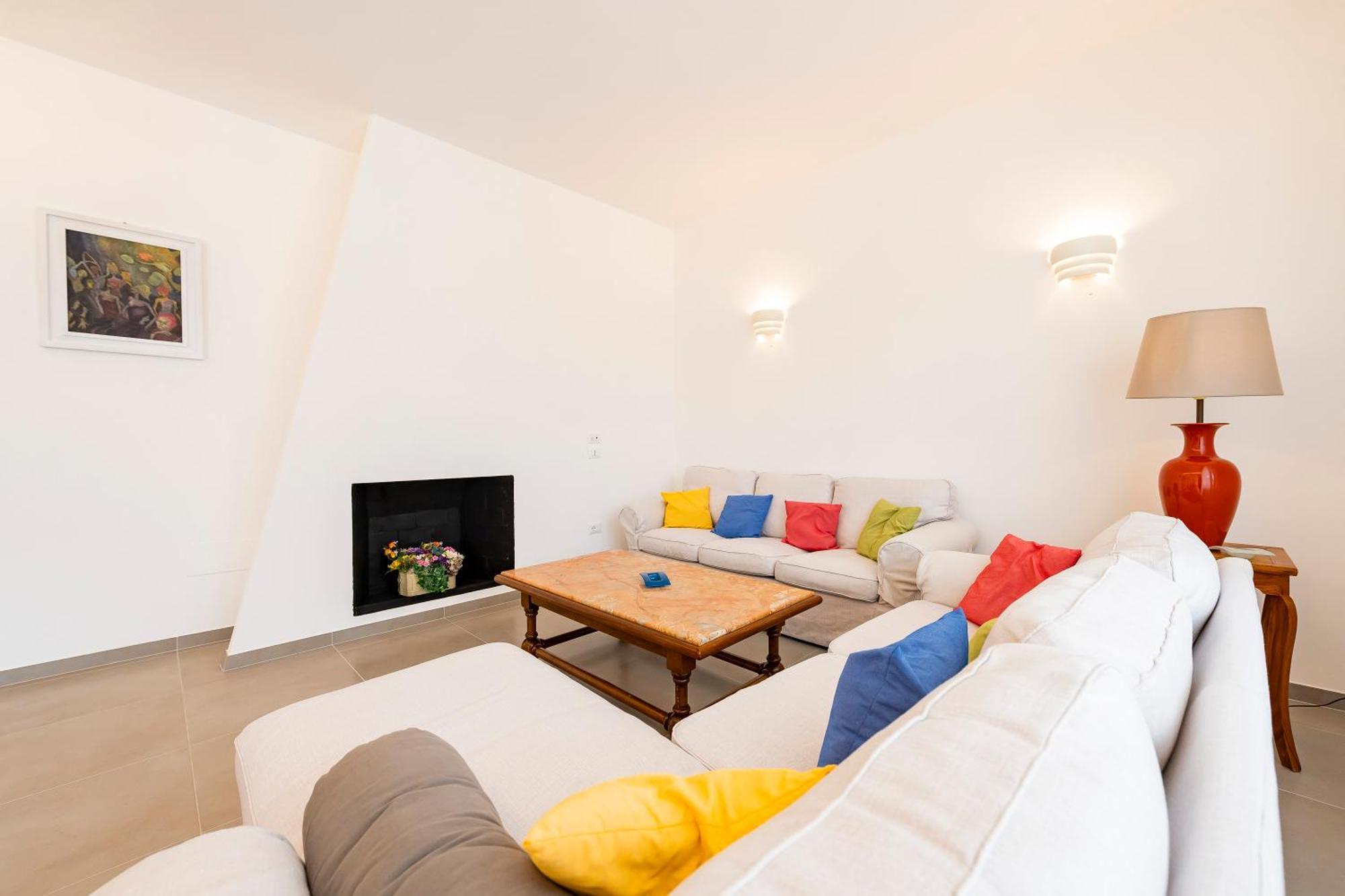 Casa Leda - Modern Near Seafront With Parking! Appartement