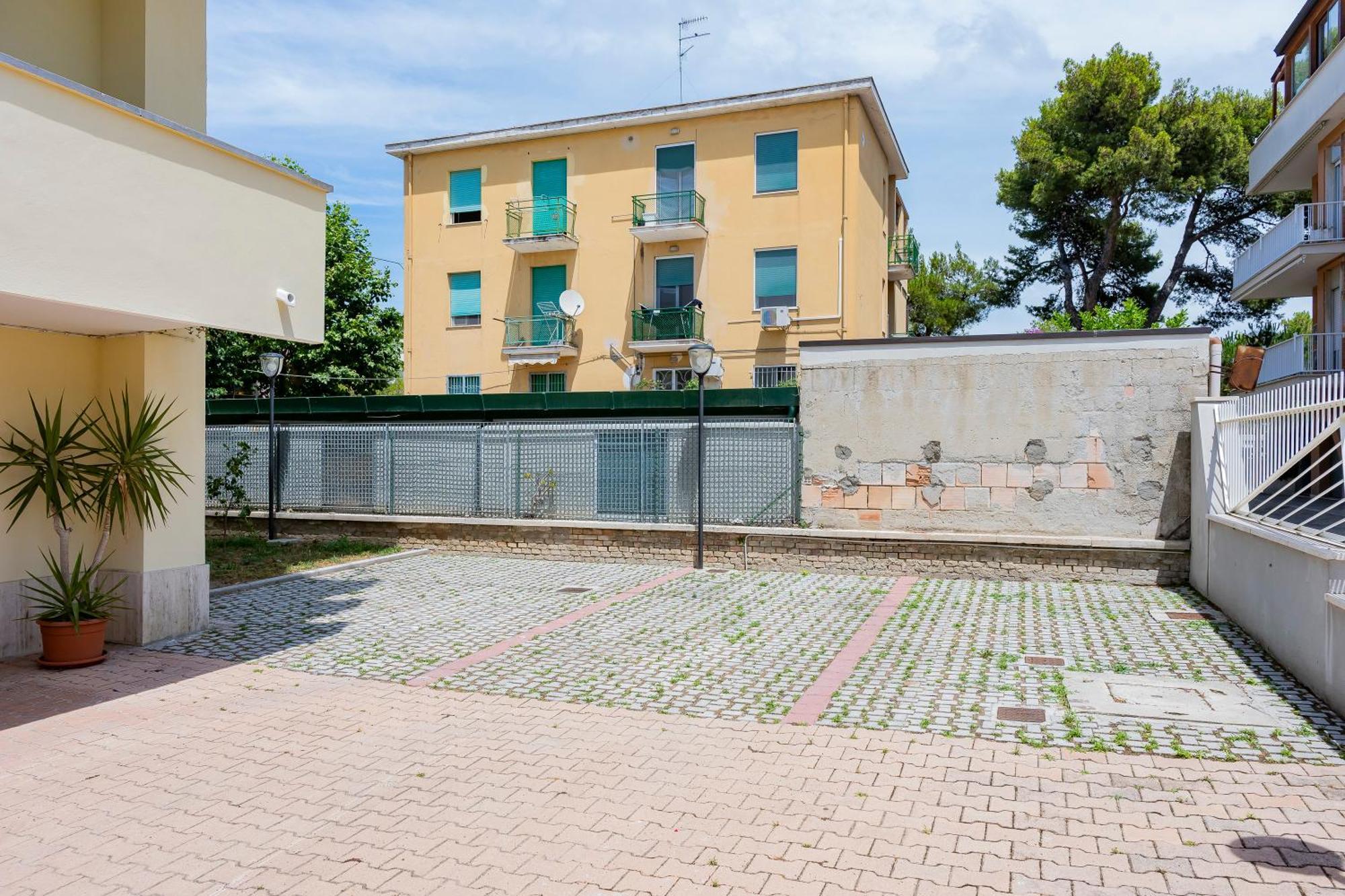 Appartement Casa Leda - Modern Near Seafront With Parking! Pescara